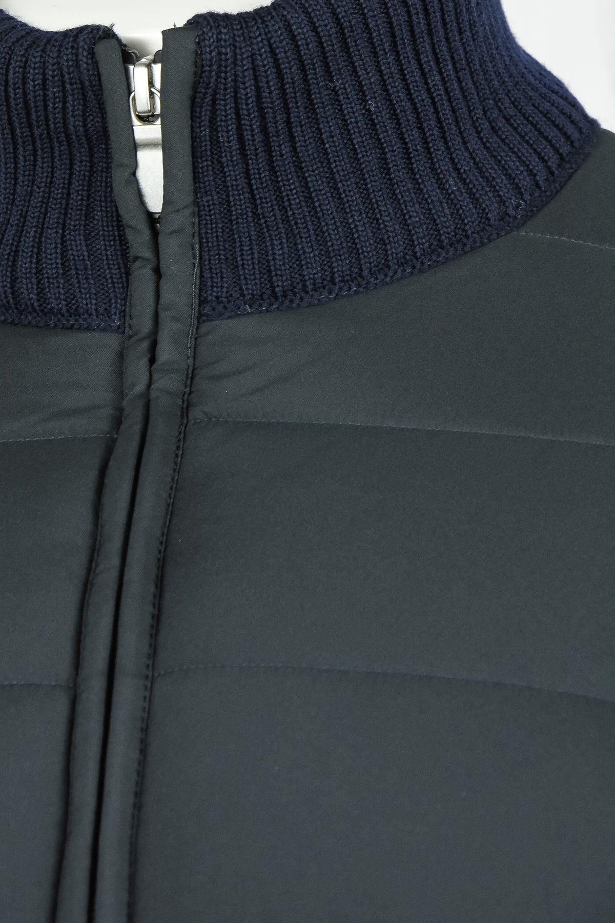 Zattura Knitted & Tech Quilted Hybrid Jacket (Navy)