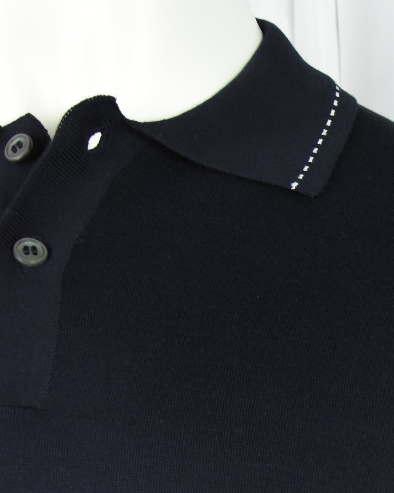 Zattura Silk Mix Two Button Stitch Collar Polo (Navy)