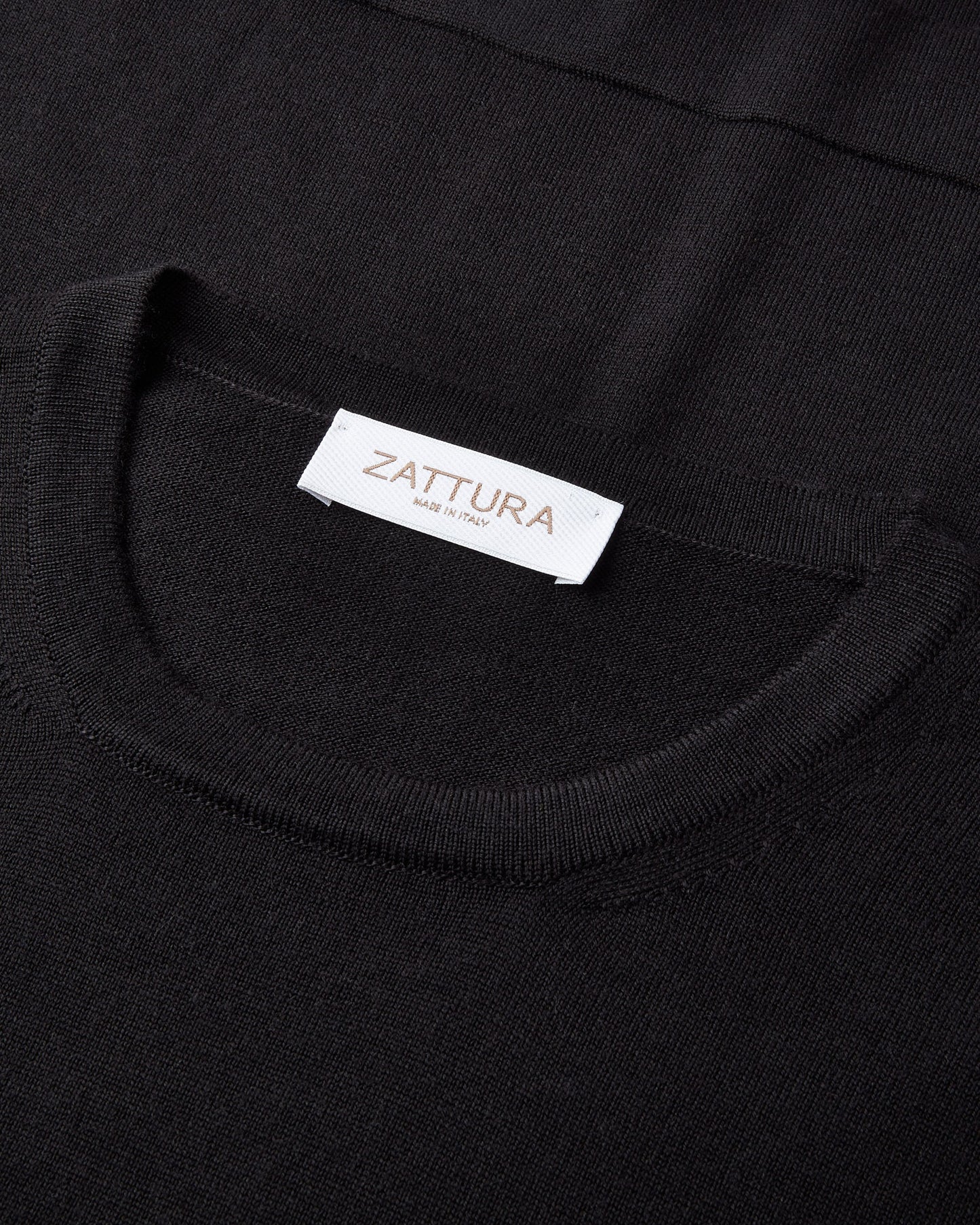 Travel Wool Crew Neck Knit (Black)