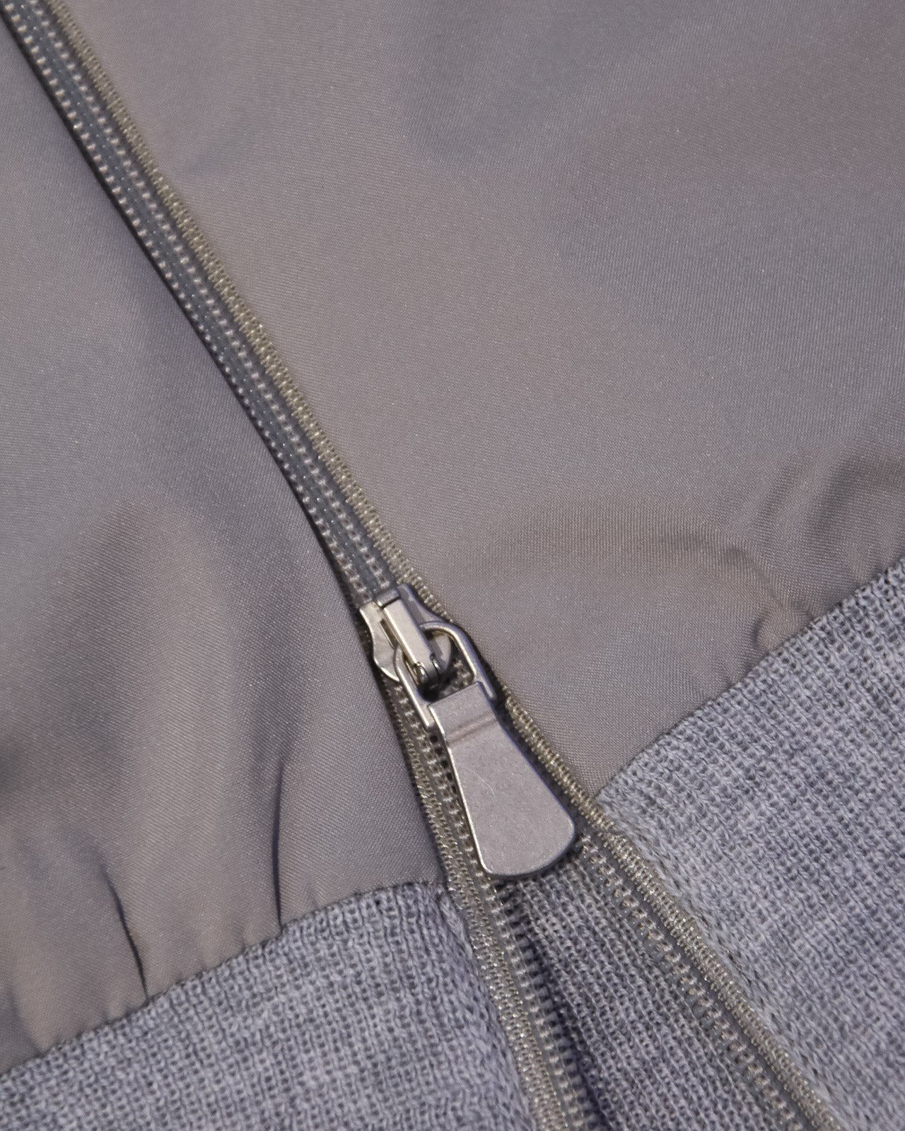 Zattura Tech Hybrid Zip Hooded Jacket (Light Grey)