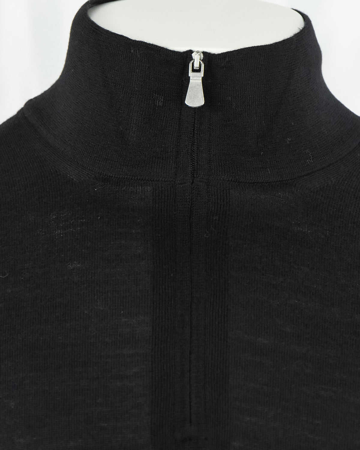 Zattura Superfine Loro Piana Merino Wool Quarter Zip Jumper (Black)