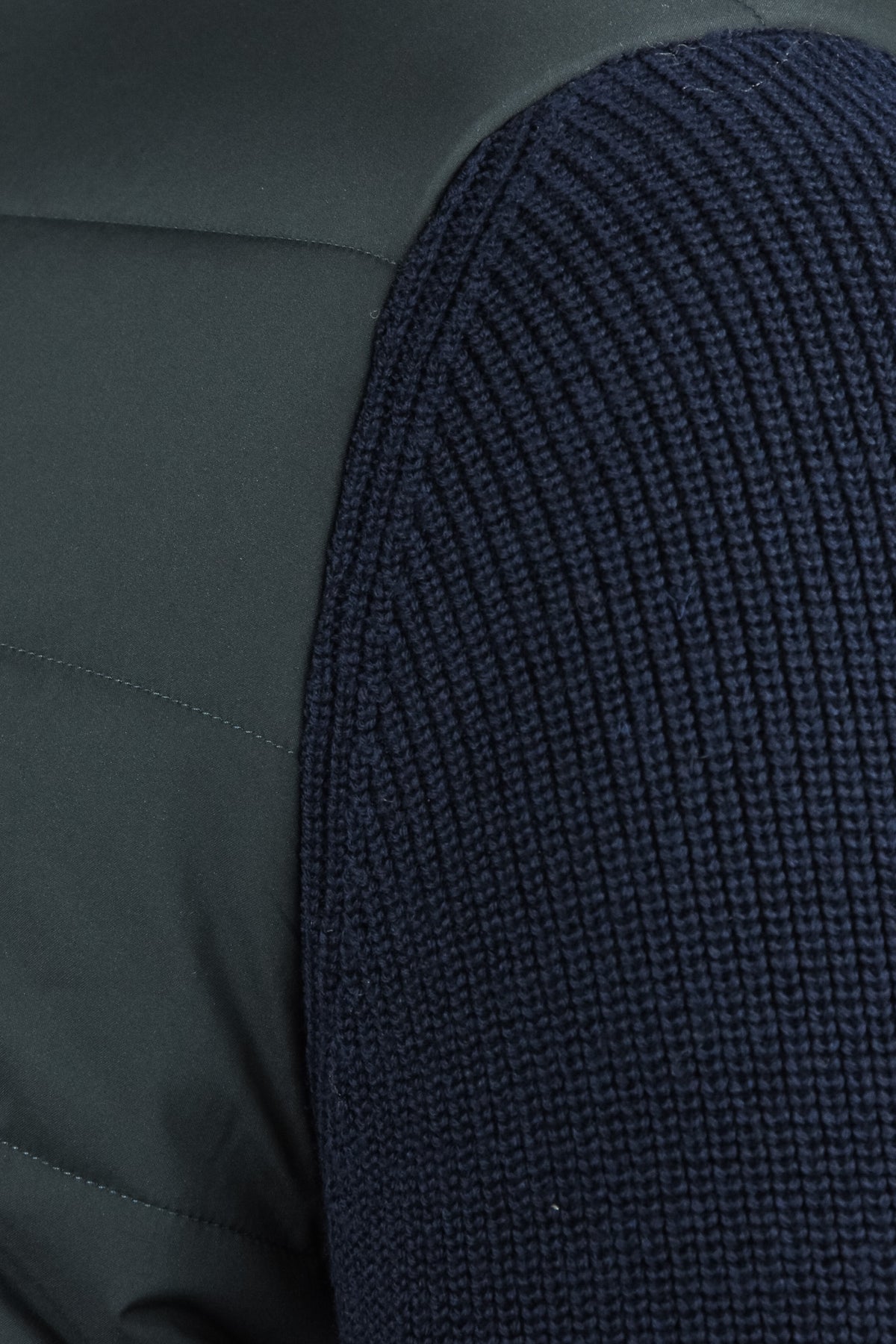 Zattura Knitted & Tech Quilted Hybrid Jacket (Navy)