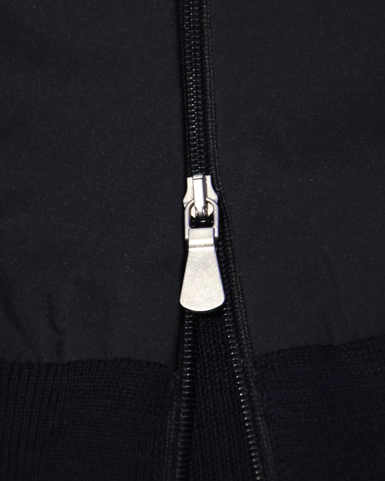 Zattura Tech Hybrid Zip Hooded Jacket (Navy)