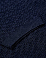 Load image into Gallery viewer, Short Sleeve Crew Neck Textured Knit T-shirt (Navy)
